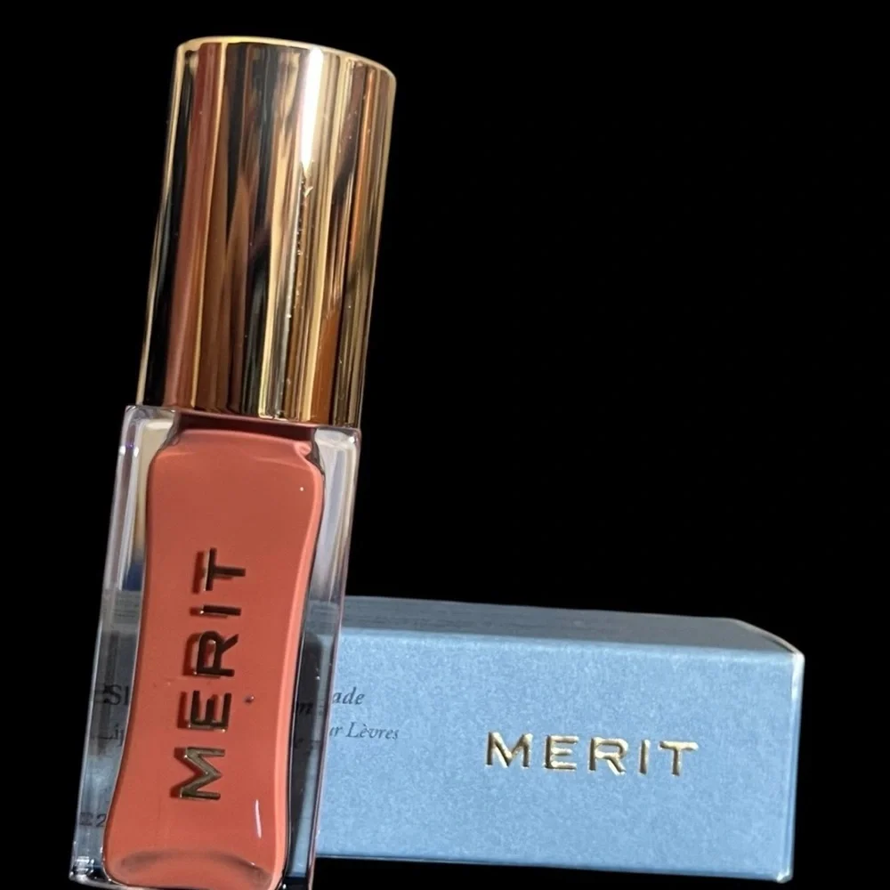 MERIT Shade Slick Tinted Lip Oil Ombre Pomade Hydrating Formula in AU NATURAL